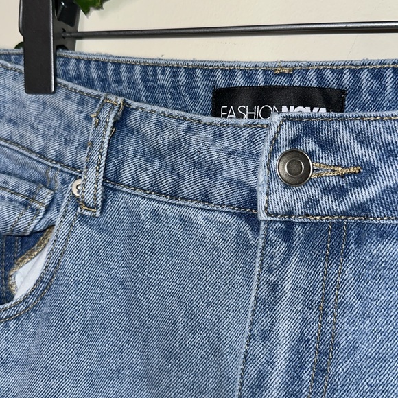 Fashion Nova Ripped Jeans - Picture 2 of 6